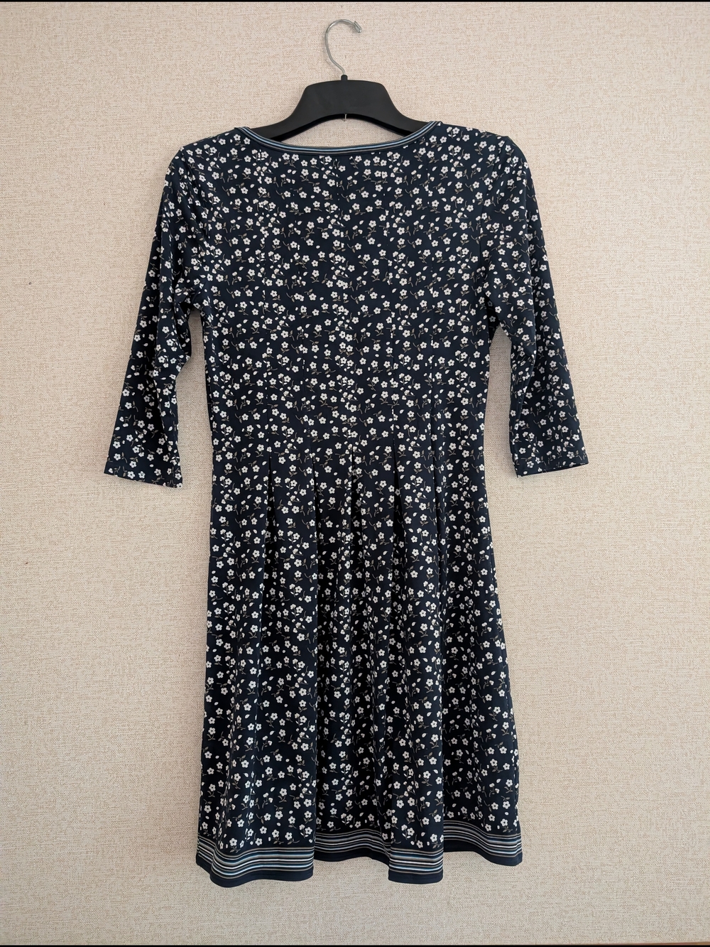 Max Studio Navy and White Floral Long-Sleeve Fit & Flare Dress - Picture 2 of 9